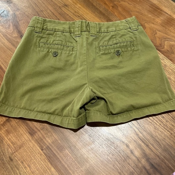 J. Crew stretch chino short size 4 green - Picture 9 of 10